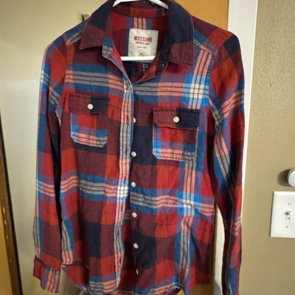 Women’s Mossimo Supply Co. Plaid Flannel Button-Up